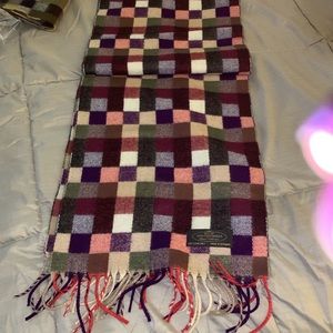 Cashmere scarfs